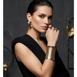 Curve Gold Plated Wide Opened Cuff Bracelets & Bangles Ladies Jewelry​